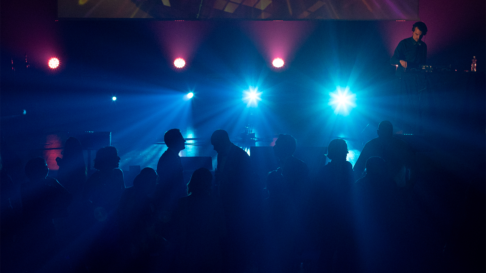 Kurkkaa juhlahumuun ja katso upeat kuvat säihkyvästä Editgaalasta!